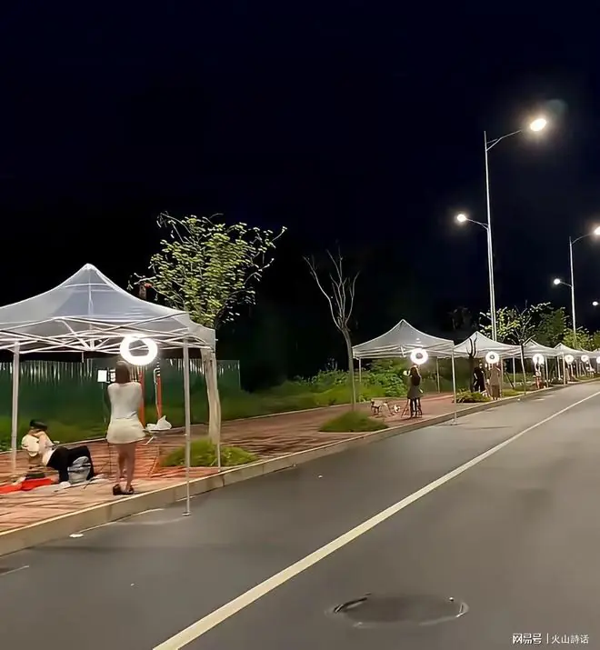 一掷千金的“大哥”越来越少！女主播群体从深圳迁到惠州路边帐篷