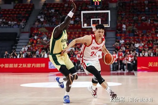 打脸杜峰，崔永熙和徐昕国家队表现出色，球迷建议离开广东队