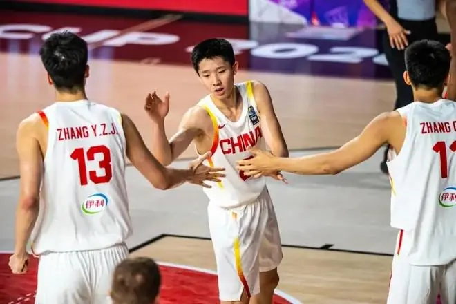 U17男篮被加拿大逆转!张宇辰统治级,吕飞燕卧底,张懿赵杰迷失