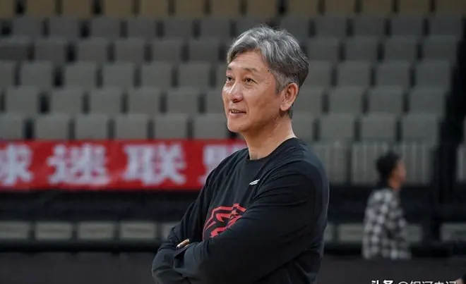 CBA重磅消息:郑永刚主教练被替代 王少杰自宣归属权