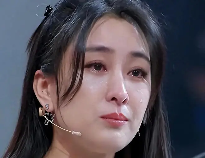 马苏：11年青春喂了狗，一张照片毁掉半生