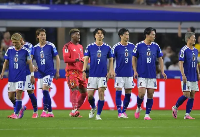 这场意想不到的2-1，让亚足联的遮羞布，变成了日本的“亡命符”