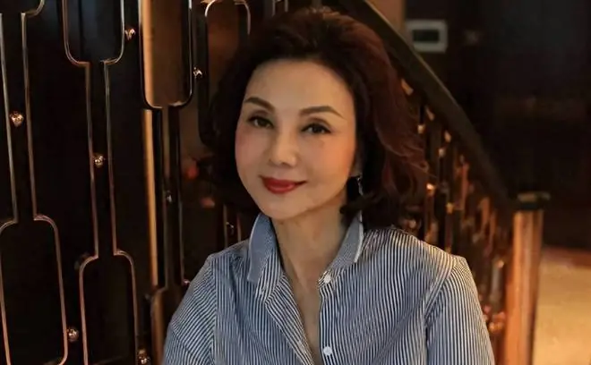 儿子给哈佛捐20多亿,母亲给麻省捐11亿,家族在中国年收租百亿?