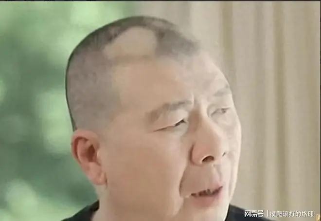 走面风波升级,“一言不发”的冯小刚,终于不再顾及所谓的体面!