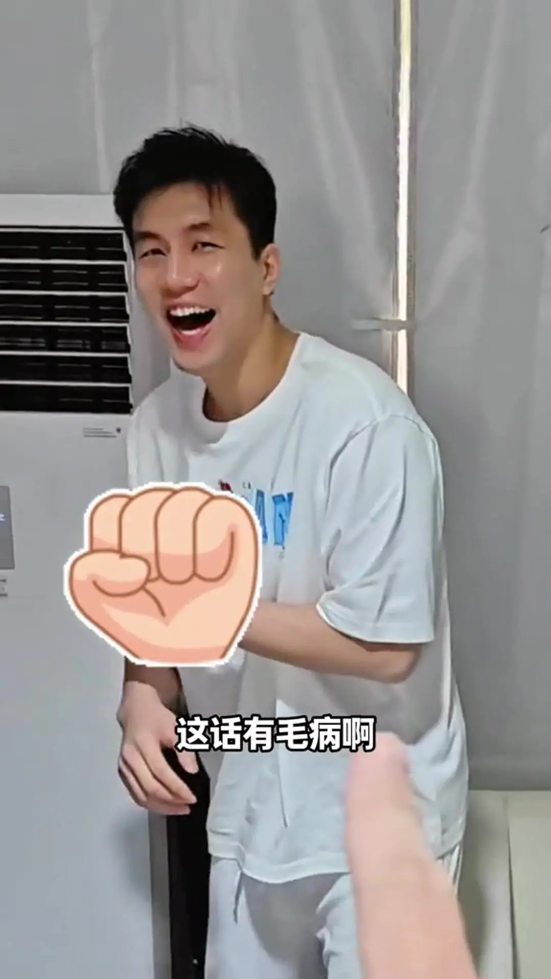 郭艾伦：我想杜导了 就想听他骂人 膝盖已好 就等着广东在6月签我