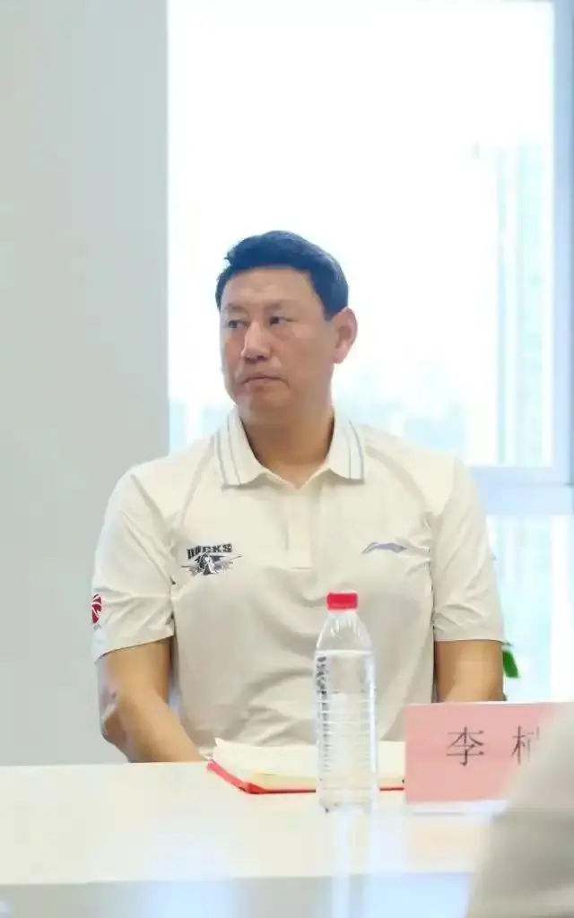 李楠出任北京男篮主教练，许利民升为总教练