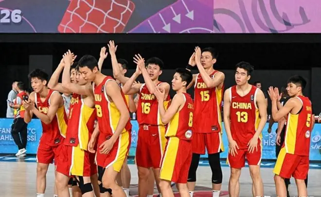 中国男篮U17赢了!张懿赵杰狂砍23分,赵博新6记大帽打服非洲亚军