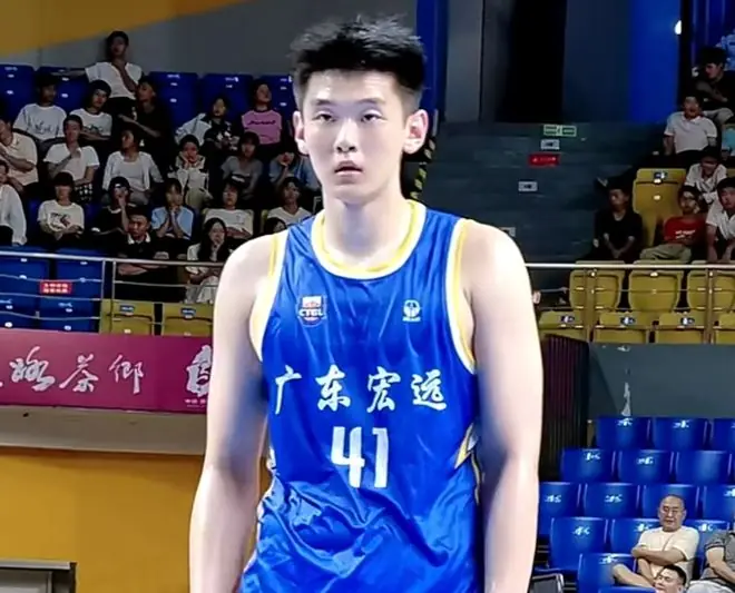 广东U21胜青岛U21夺冠！王洪泽杨溢统治内外线，陈家政关键球救赎