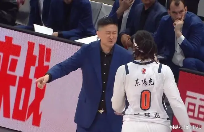 降薪续约or离队？曝杜锋仍未续约广东男篮，李春江有望重返宏远！