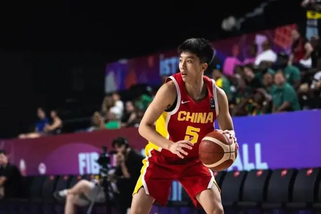 U17男篮68-78输立陶宛 球员评价：石洺豪优秀，5人及格，5人低迷