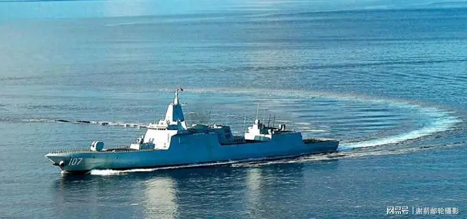 中国055大驱海上再装填技术引美俄惊叹