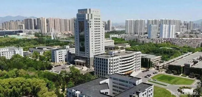 广东最憋屈的医科大学,曾是第一军医大学,却因军转地被严重低估