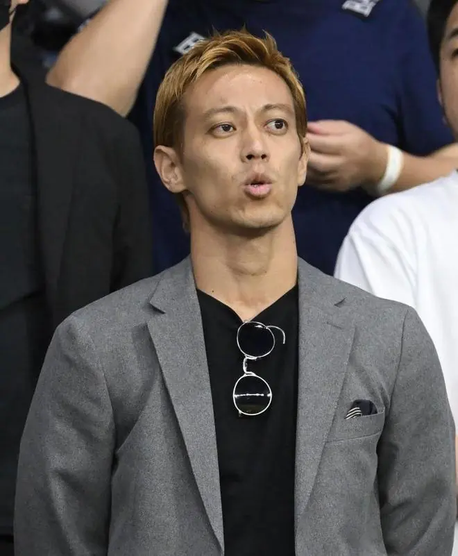 本田圭佑：我仍想当日本队主帅；球员们需要去高水平联赛踢球