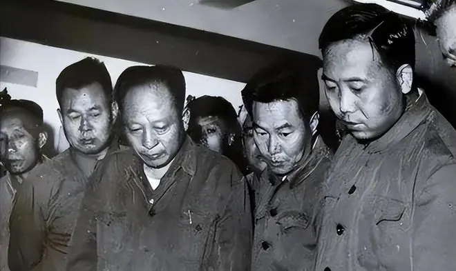 1997年原副总理孙健逝世:中央无人吊唁,谷牧私人发唁电、送花篮
