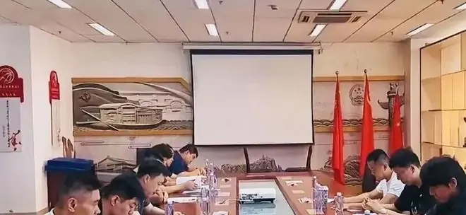 CBA休赛季：山东男篮有意王岚嵚，杨鸣下一步计划敲定，郭艾伦确定被放弃，中国男篮最新排名出炉