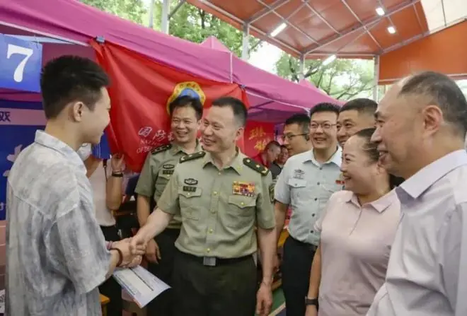 国防科技大学校长调整