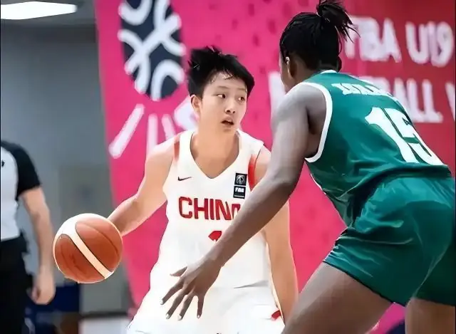 旅美球员邓雨婷即将到队,中国女篮加紧备战世界杯