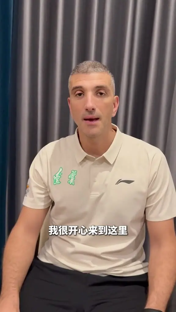 基多与球队正式会合!欢迎基多教练加入辽宁男篮大家庭!
