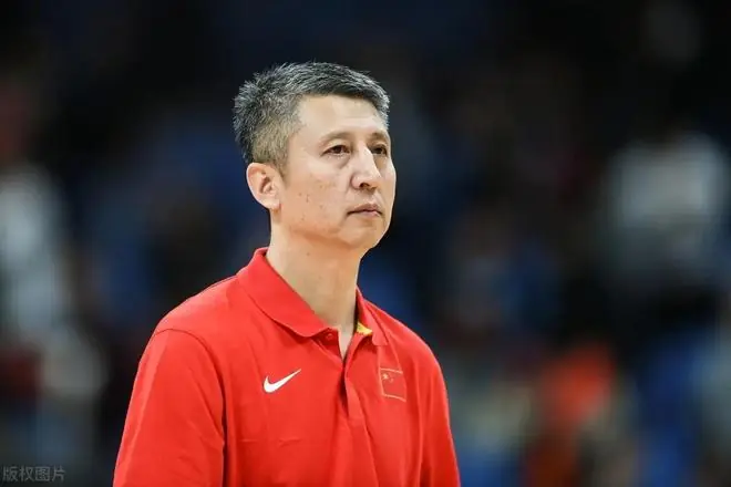 日本男篮完胜中国男篮！三点输球原因！这三人下次不要带
