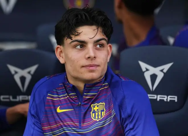 巴萨小将埃斯帕特：从拉玛西亚到欧青赛决赛，梦想照进现实
