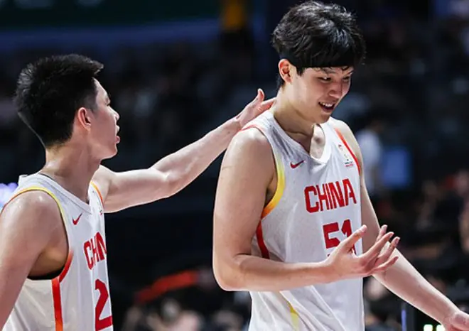 18分完胜!中国男篮终于小组出线,前景还是不明!
