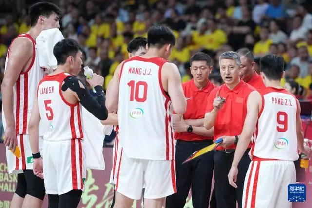 杨瀚森、王俊杰已离队,中国男篮紧急召回5大球员,CBA得分王却没入选