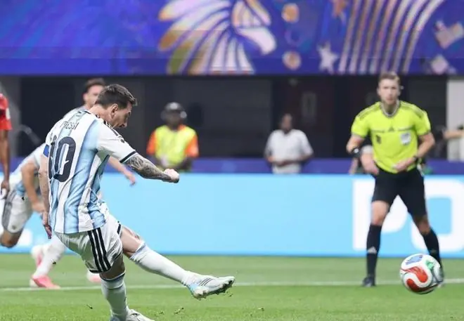 3-2，4-3！世界杯争议一夜：八强全部出炉，阿根廷逆转胜之不武？