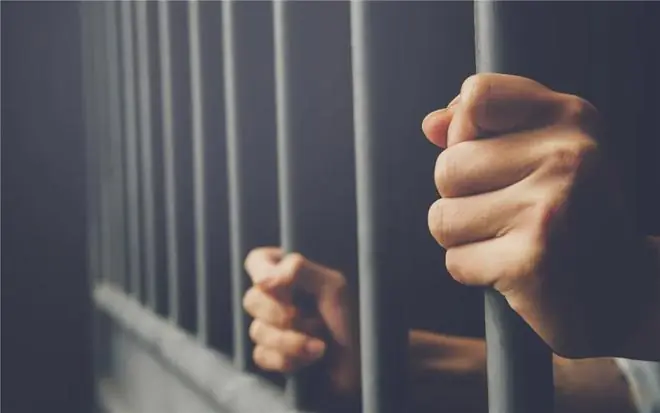重庆市一位副厅级官员领刑16年,因重病获准监外执行