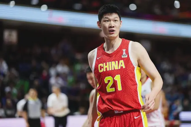 中国男篮取1胜1负!球员评分:4人满分,4人良好,2人不合格