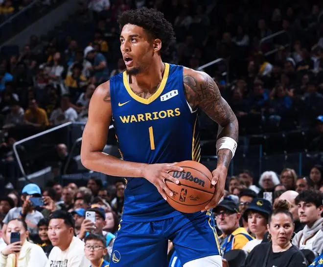 NBA夏联：勇士32分大胜湖人 11号秀6中6轰19+5+6卡尔19分