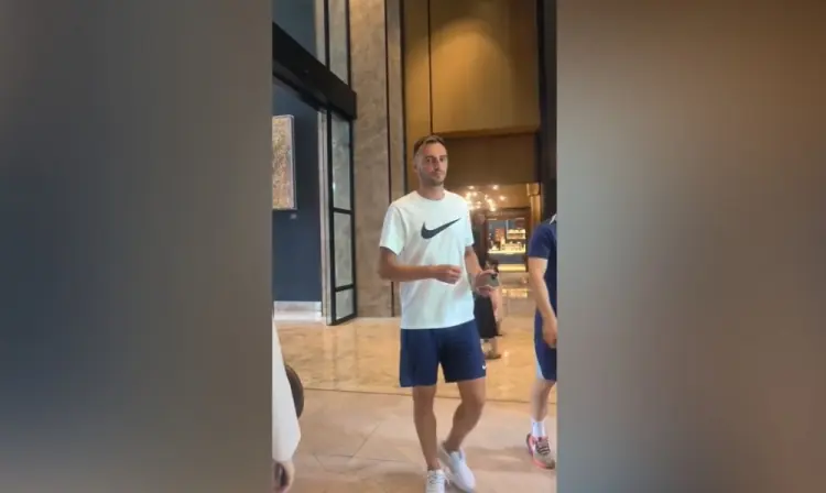 记者:今晚海牛客战浙江,图费格季奇大概率身披32号战袍披挂上阵