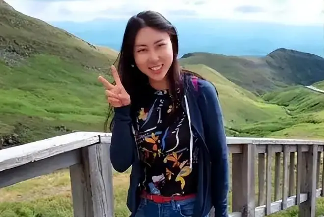 撤销学位仅开胃菜,贾浅浅再迎两个噩耗,父亲贾平凹的老底也被扒