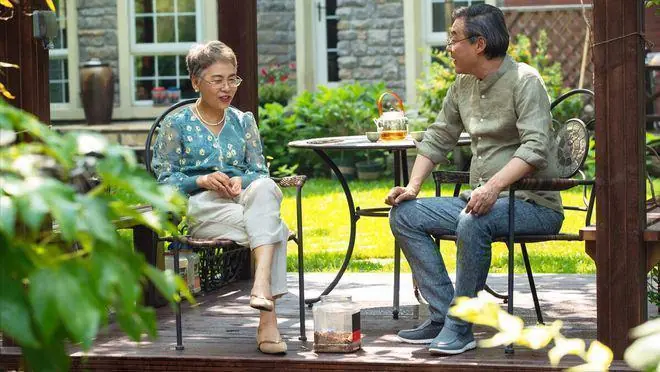 65岁老人哭诉：我4500退休金，如今连给孙子买玩具的钱都拿不出来