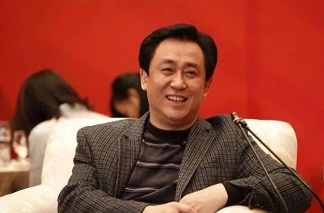 被许家印坑得最惨的4个人,曾经都是他称兄道弟的好朋友