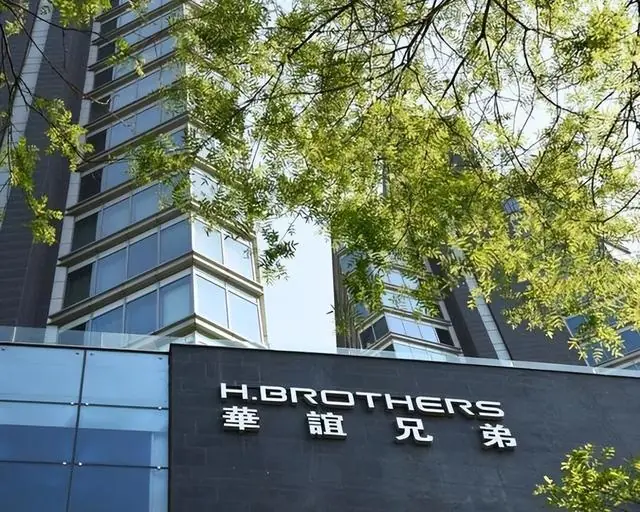 如果不是赖掉周星驰那8000万,华谊或许不会这么快破产