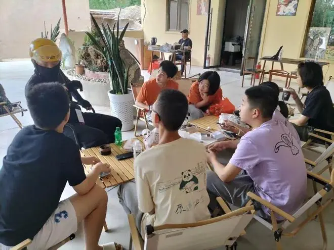 点一个外卖员