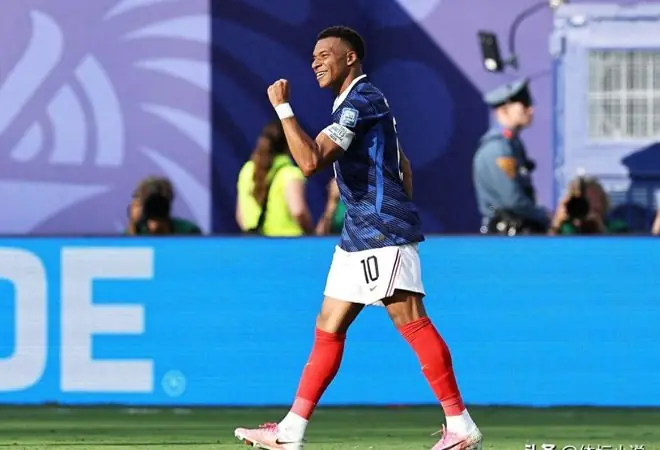 2-1！3-0！世界杯太疯狂:黑马绝杀，姆巴佩18场18球，法国真强！