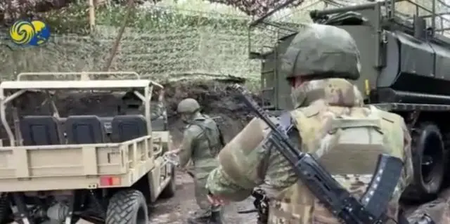 克里米亚半岛恢复正常供油，凤凰记者探访俄军前线野战加油站点