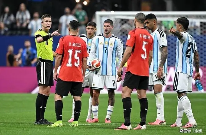法国名哨双标?详解世界杯7大争议:阿根廷到底有没有受裁判照顾