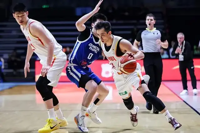 男篮绝境翻盘 新双子星出炉!一老一新合砍28分 郭士强这下安心了