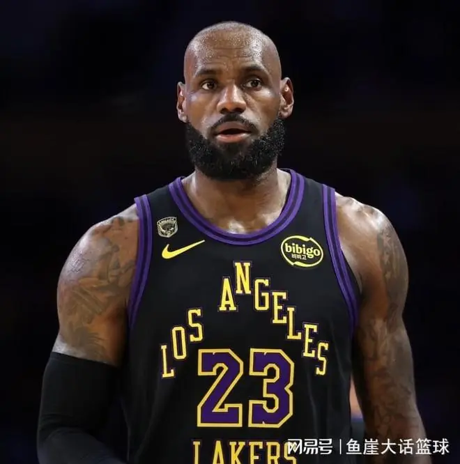骑士想交易走施罗德2人,老詹2人成引援目标,哈登跟骑士达成共识