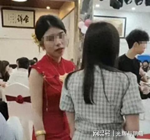 广东新娘和堂姐互撕后续：新娘私下道歉，堂姐曝完整经过，不原谅