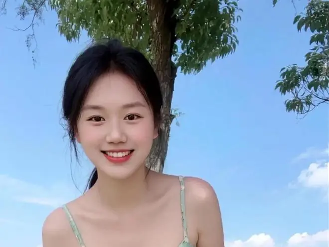 长得漂亮，这是优势，但离赚到钱，还有很遥远的距离