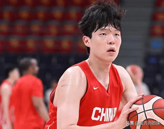 男篮输日本，五大罪人曝光！杨瀚森低迷独狼引众怒，郭士强负全责