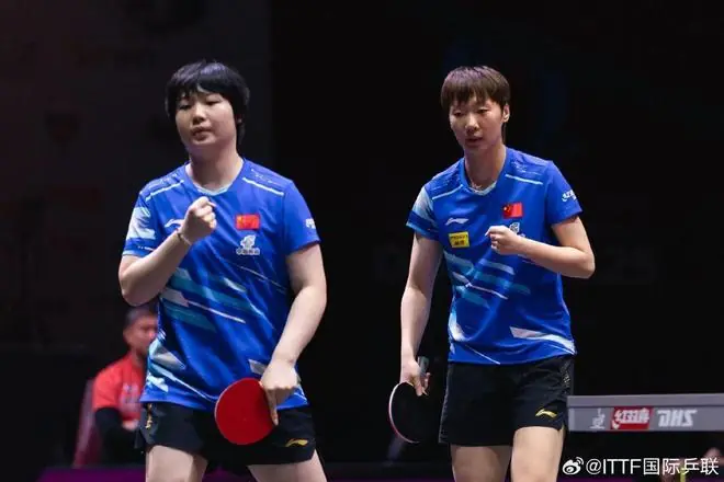 三英围剿张本美和，王曼昱/蒯曼双打登顶