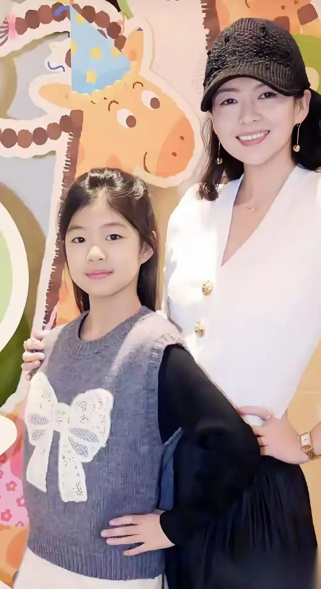 离婚3年,章子怡没撕汪峰一句,却用这种方式赢了所有前任