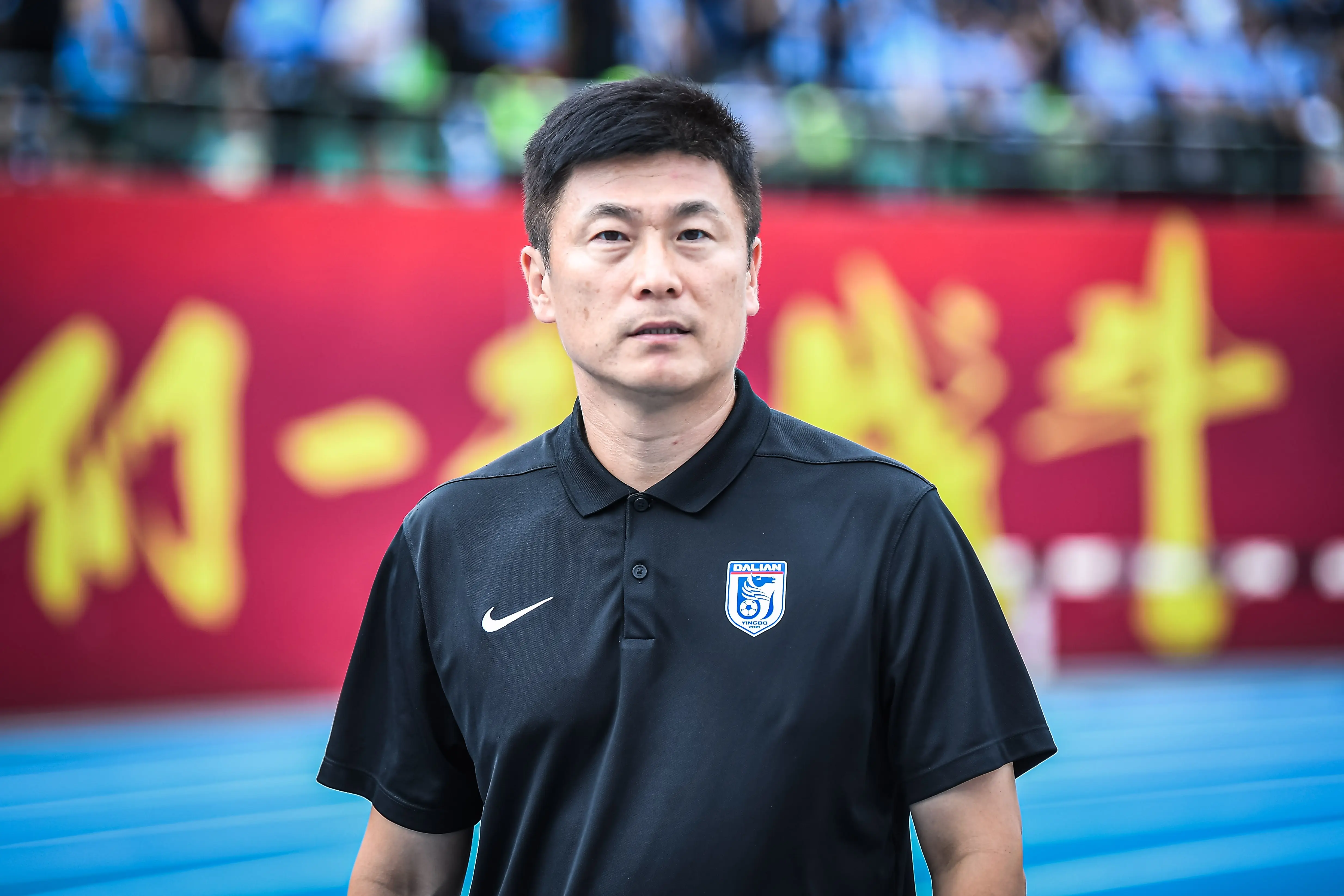 李国旭:过去一周球队承受着很大的压力,大家没有乱稳住了防守