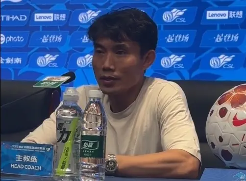 郑智谈雷森德伤情:直接去医院了伤情还要评估,希望别伤那么重