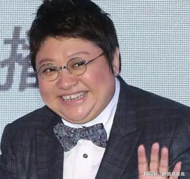 韩红走面风波再升级，3大传闻来势汹汹，官方出手，冯小刚说对了