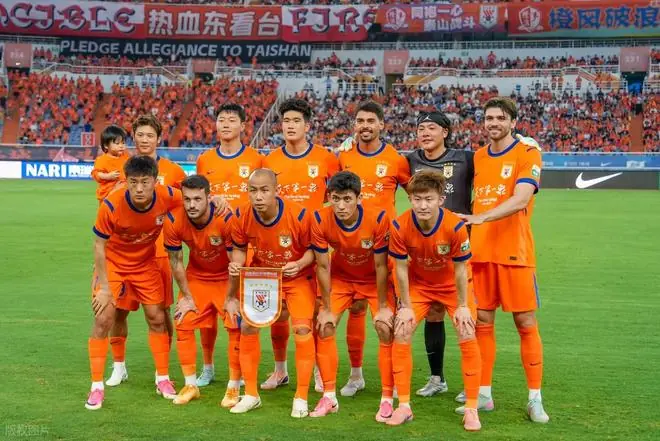 泰山4-3险胜云南玉昆，泽卡、买乌郞惊艳全场，下半场调整失败！